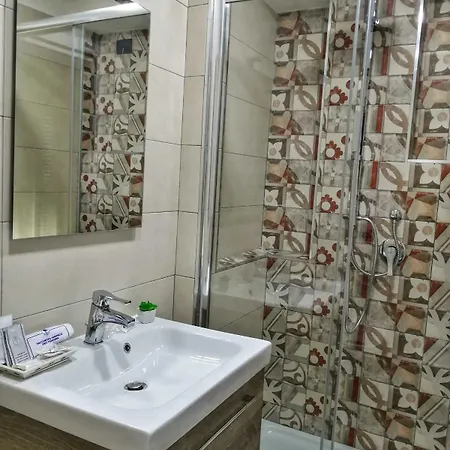 Domus Michaeli Perfetto Per Famiglie E Gruppi Confortevoli Vicino Agli Scavi E Al Centro 3*