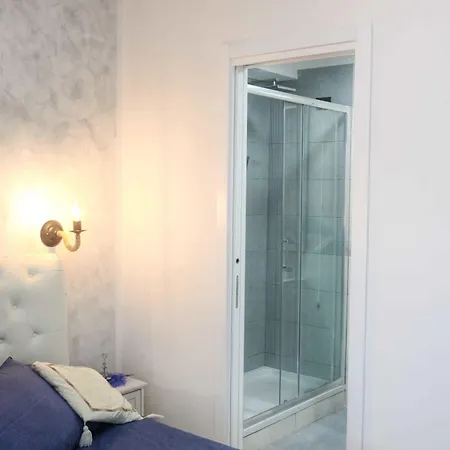 Bed & Breakfast Domus Michaeli Perfetto Per Famiglie E Gruppi Confortevoli Vicino Agli Scavi E Al Centro 3*