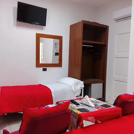 Bed & Breakfast Domus Michaeli Perfetto Per Famiglie E Gruppi Confortevoli Vicino Agli Scavi E Al Centro Pompei