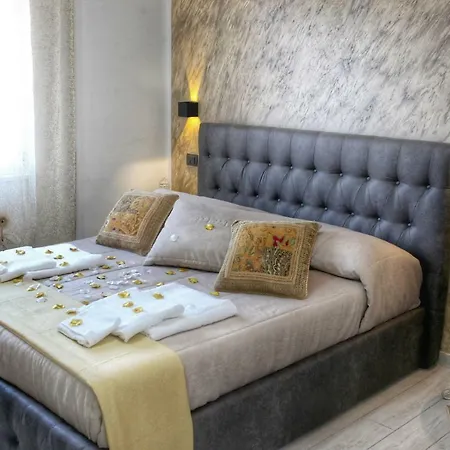 Domus Michaeli Perfetto Per Famiglie E Gruppi Confortevoli Vicino Agli Scavi E Al Centro