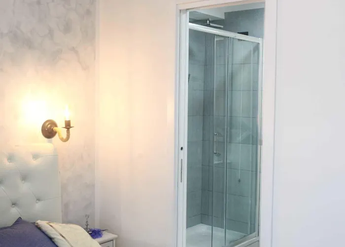Bed and breakfast Domus Michaeli 3*
